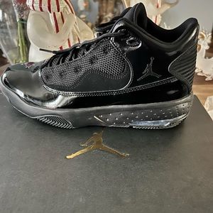 Brand new Jordan Max Aura 2 black women’s shoes